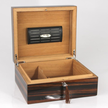 Passatore Humidor Makassar      ca.50Cig