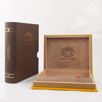 Partagas Humidor Buch Design