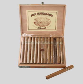 Joya de Nicaragua Churchill 1/25 - 1