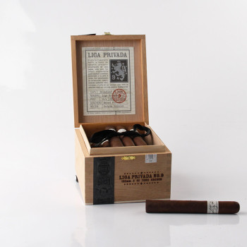 Drew Estate Liga Privada No.9 Toro 1/24