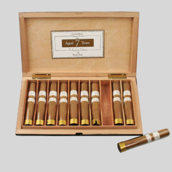 Rocky Patel Vintage 1999 Deluxe Toro Tubo 1/10